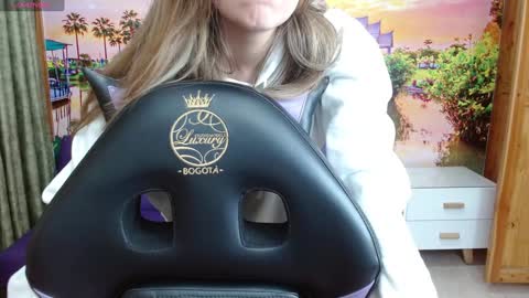 Alyy online show from 7, 1, 2025