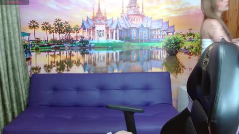 Alyy online show from 1, 2, 2025