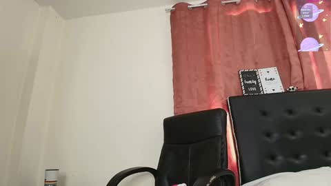 Isabella online show from 2, 2, 2025