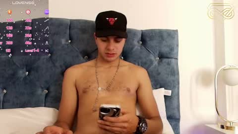 Snapshot of amadeo_wild chatting on 6, 12, 2024 Amadeo Wild online show from 6, 12, 2024