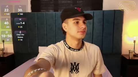 Snapshot of amadeo_wild chatting on 31, 12, 2024 Amadeo Wild online show from 31, 12, 2024