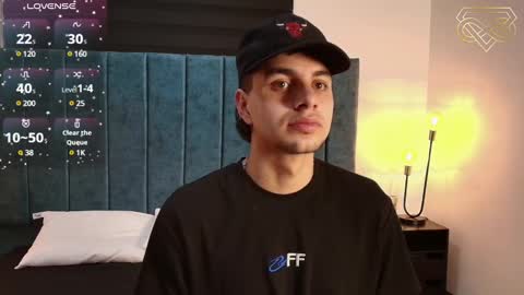 Snapshot of amadeo_wild chatting on 10, 1, 2025 Amadeo Wild online show from 10, 1, 2025