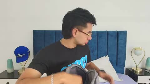 Snapshot of amadeo_wild chatting on 9, 3, 2025 Amadeo Wild online show from 9, 3, 2025