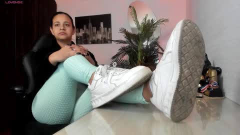 anny online show from 22, 10, 2025