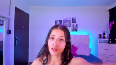 Snapshot of amaia_daniells chatting on 29, 12, 2024 B I A N C A online show from 29, 12, 2024