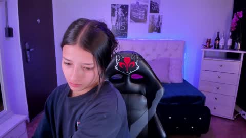 Snapshot of amaia_daniells chatting on 7, 1, 2025 B I A N C A online show from 7, 1, 2025