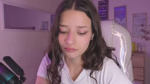 Snapshot of amaia_daniells chatting on 8, 10, 2025 B I A N C A online show from 8, 10, 2025