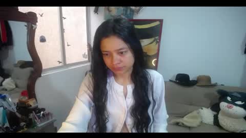 Snapshot of amaia_t chatting on 9, 6, 2026 Amaia online show from 9, 6, 2026