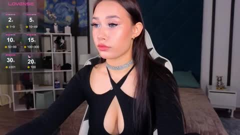 Snapshot of amalia_3 chatting on 9, 12, 2024 Amalia online show from 9, 12, 2024