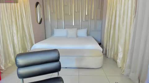 Amalia cruss online show from 6, 1, 2026