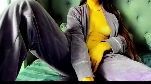 amaliajons online show from 2, 10, 2025