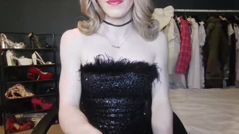 Snapshot of amaliecd chatting on 2, 1, 2025 Amalie online show from 2, 1, 2025