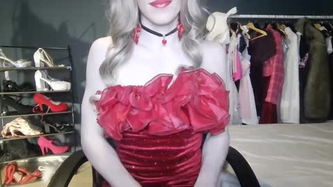 Snapshot of amaliecd chatting on 19, 1, 2025 Amalie online show from 19, 1, 2025