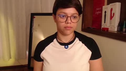         online show from 28, 12, 2024