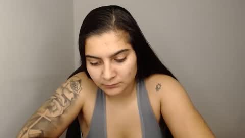 Snapshot of amanda5star chatting on 5, 1, 2025 The queen of the biceps online show from 5, 1, 2025