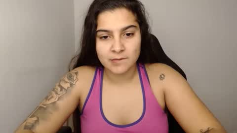Snapshot of amanda5star chatting on 9, 1, 2025 The queen of the biceps online show from 9, 1, 2025