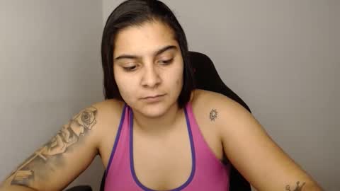 Snapshot of amanda5star chatting on 13, 1, 2025 The queen of the biceps online show from 13, 1, 2025