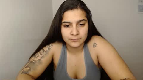 Snapshot of amanda5star chatting on 5, 2, 2025 The queen of the biceps online show from 5, 2, 2025
