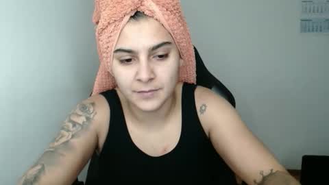 The queen of the biceps  online show from 31, 1, 2026