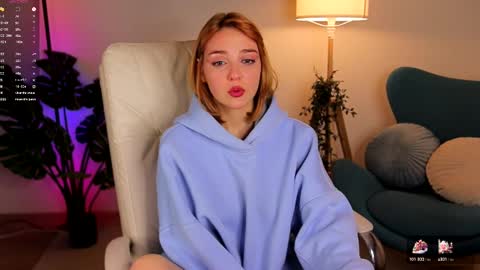 Amanda  fox online show from 10, 2, 2025