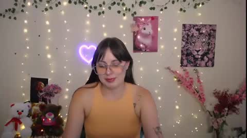 Snapshot of amanda_bright_ chatting on 6, 7, 2026 amanda_bright_ online show from 6, 7, 2026