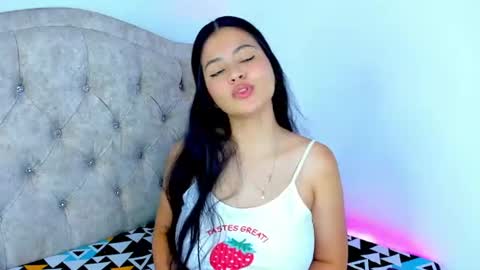Snapshot of amanda_lorense chatting on 20, 6, 2026 Thalia online show from 20, 6, 2026
