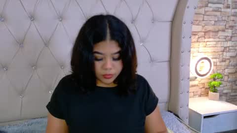 Snapshot of amanda_mooree_ chatting on 28, 4, 2026 Amanda Moore online show from 28, 4, 2026