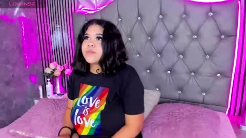 Snapshot of amanda_mooree_ chatting on 2, 5, 2026 Amanda Moore online show from 2, 5, 2026