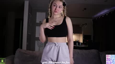 Snapshot of amanda_sayhey chatting on 16, 4, 2026 online show from 16, 4, 2026