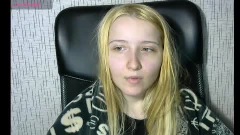 Snapshot of amanda_sherr chatting on 22, 12, 2024 Amanda online show from 22, 12, 2024