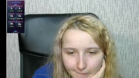 Snapshot of amanda_sherr chatting on 4, 3, 2025 Amanda online show from 4, 3, 2025