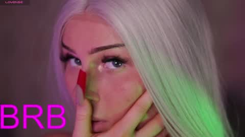 Amanda Farrell online show from 2, 2, 2025