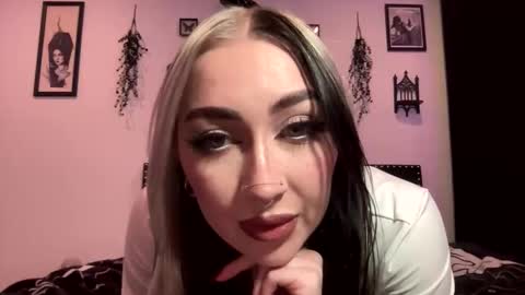 AmandaVamp online show from 4, 12, 2025