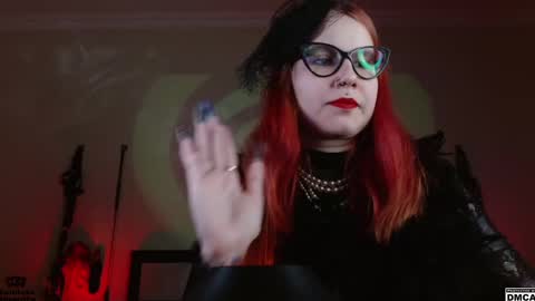 Goddess Amanita online show from 17, 12, 2024