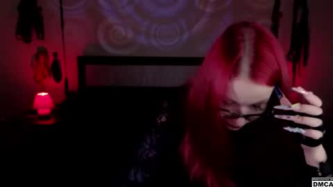 Goddess Amanita online show from 28, 1, 2025