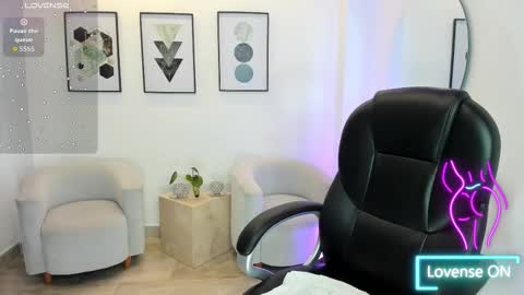 amara foxx online show from 25, 3, 2026