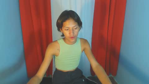 Snapshot of amara_fuck69 chatting on 6, 1, 2025 amara_fuck69 online show from 6, 1, 2025