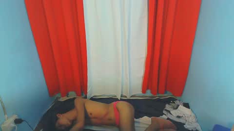 Snapshot of amara_fuck69 chatting on 8, 1, 2025 amara_fuck69 online show from 8, 1, 2025