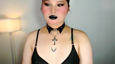 Snapshot of amara_perry30 chatting on 24, 4, 2026 Amara online show from 24, 4, 2026