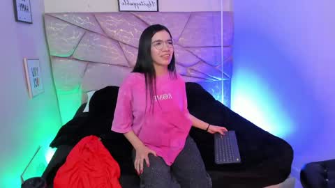 Snapshot of amara_velle chatting on 17, 4, 2026 amara velle online show from 17, 4, 2026