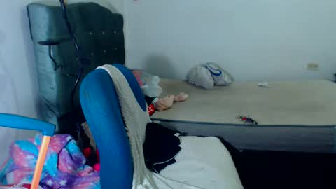 Amara Julia online show from 17, 12, 2025