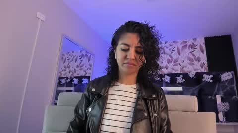 Emily online show from 27, 10, 2025