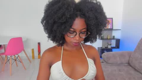 Snapshot of amatiistur chatting on 15, 11, 2025 Tammy online show from 15, 11, 2025