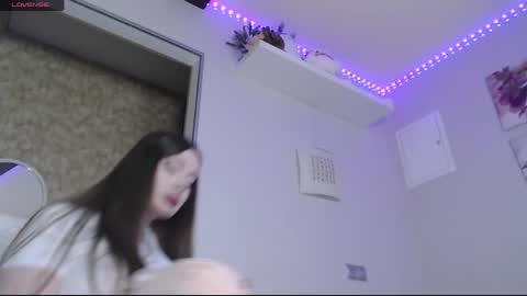 amazing_agness online show from 29, 4, 2026