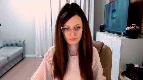 Izza online show from 12, 12, 2024