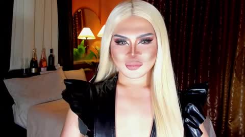 MISS JAZMINE QUEEN OF HELLFIRE online show from 26, 1, 2025