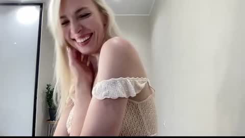 Snapshot of amazingkelly chatting on 20, 6, 2026 Kelly online show from 20, 6, 2026