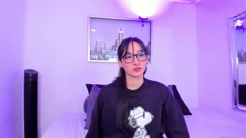 ambar_bloom online show from 10, 3, 2026