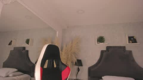 Ambar online show from 6, 4, 2026