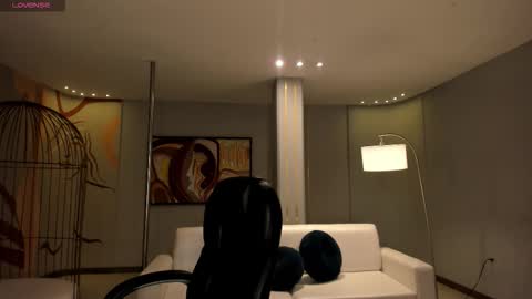 Ambar  online show from 9, 10, 2025